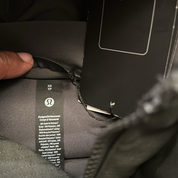 Lululemon Wunder Puff 600-Down-Fill Jacket
Tech Canvas - Picture 11 of 13